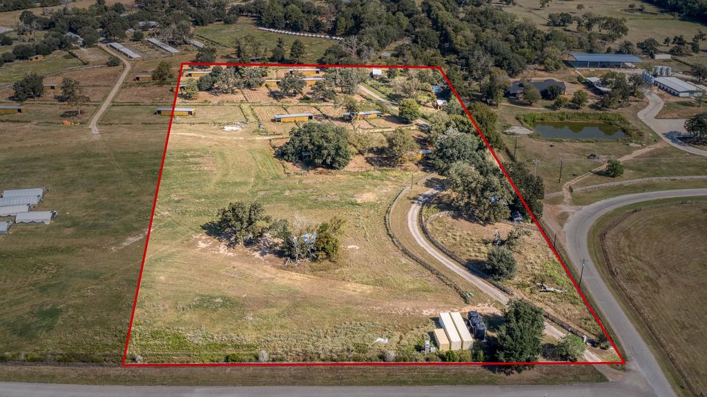 26039 Mitchell Road, Hempstead, TX 77445