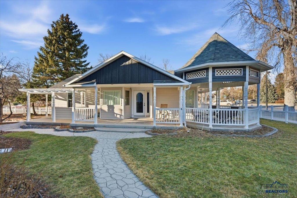 745 8th Street, Spearfish, SD 57783