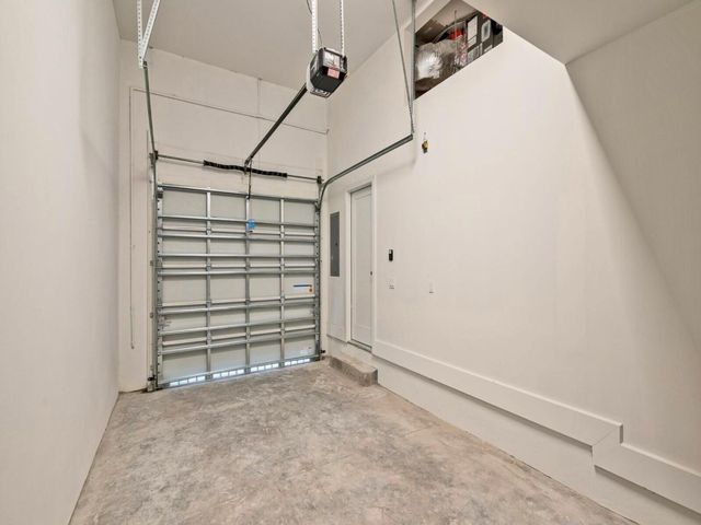 560 NW 12th Street, Fort Lauderdale, FL 33311