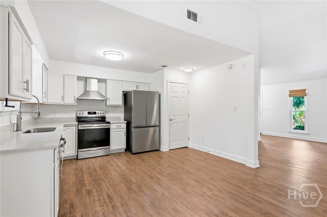 911 Juanita Street, Savannah, GA 31410