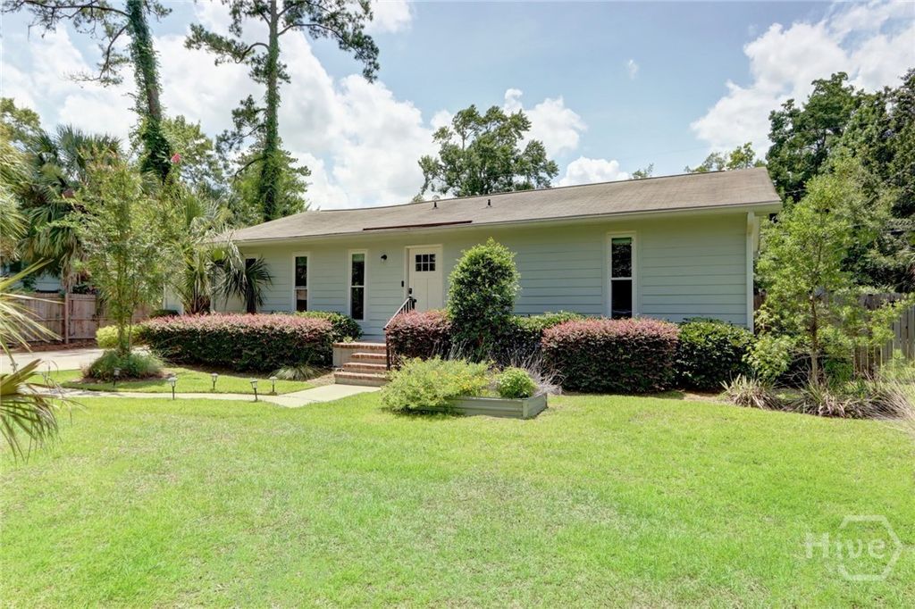 911 Juanita Street, Savannah, GA 31410