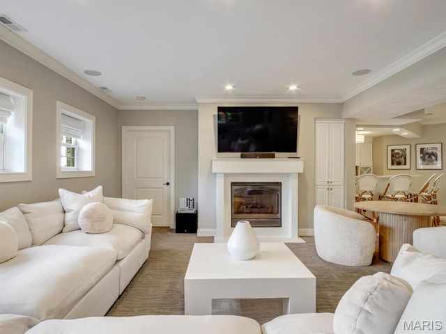 3025 Sunset Hills Boulevard S, Edwardsville, IL 62025