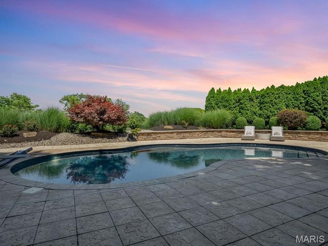3025 Sunset Hills Boulevard S, Edwardsville, IL 62025