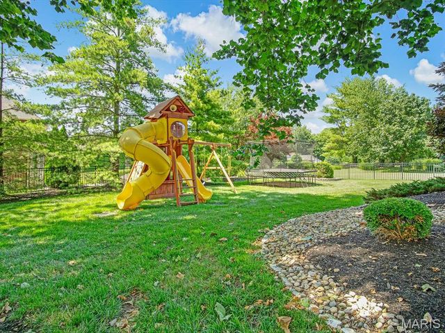 3025 Sunset Hills Boulevard S, Edwardsville, IL 62025