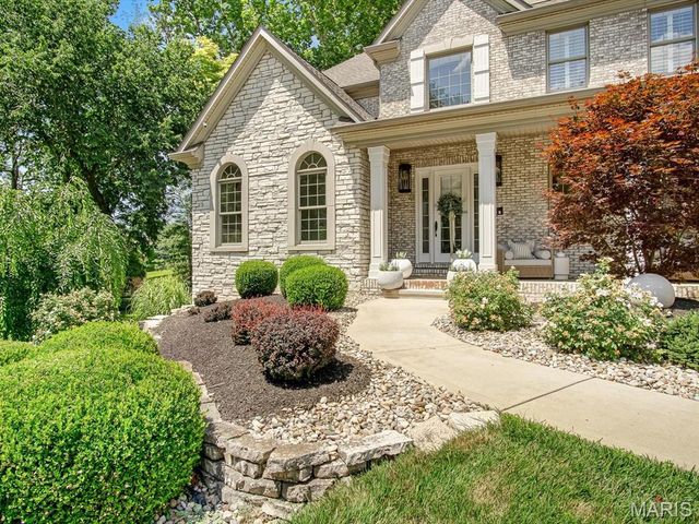 3025 Sunset Hills Boulevard S, Edwardsville, IL 62025