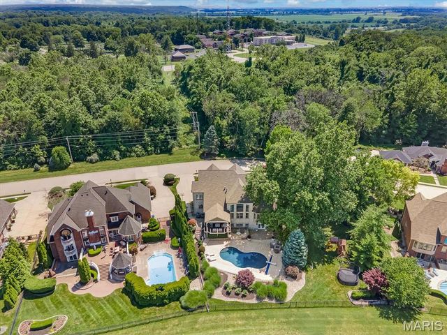3025 Sunset Hills Boulevard S, Edwardsville, IL 62025