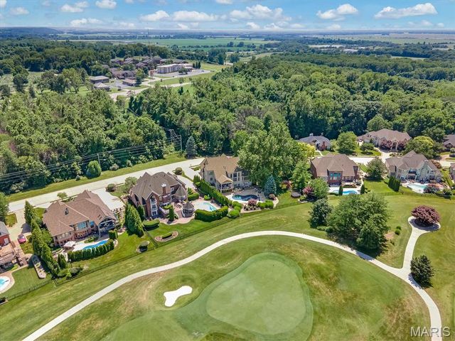 3025 Sunset Hills Boulevard S, Edwardsville, IL 62025