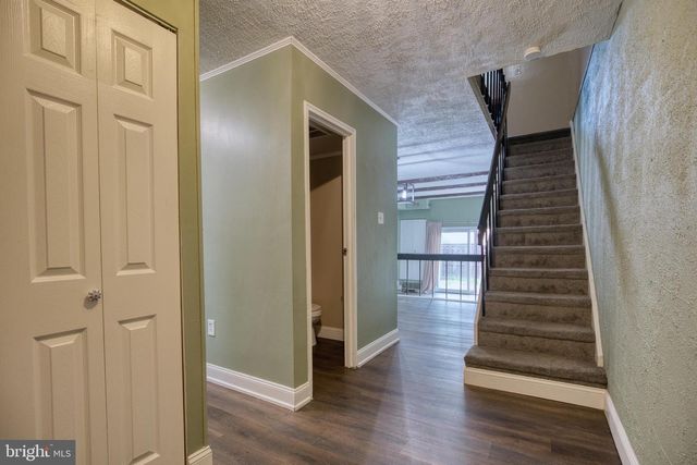 306 CENTRE AVE, Jeffersonville, PA 19403