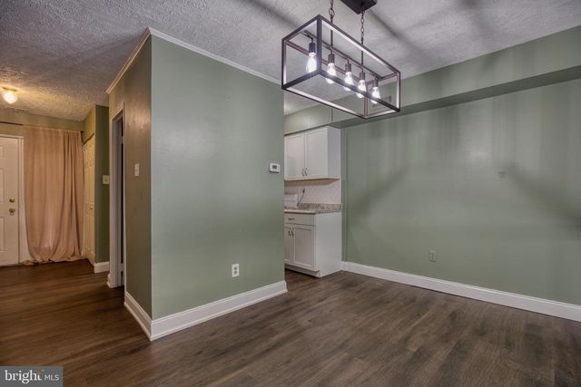 306 CENTRE AVE, Jeffersonville, PA 19403