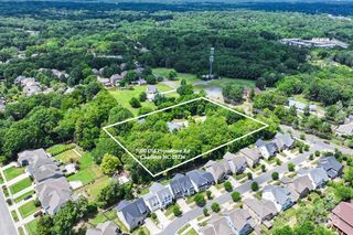 7000 Old Providence Road, Charlotte, NC 28226