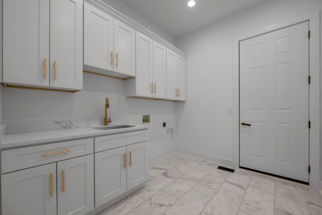 2624 Lucca Place, Lexington, KY 40509