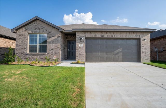 951 Hurstwood Drive, Van Alstyne, TX 75495