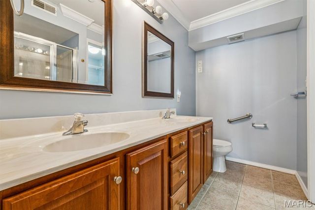1125 Arbor Creek Drive 2A, Kirkwood, MO 63122