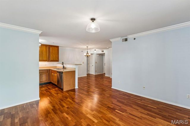 1125 Arbor Creek Drive 2A, Kirkwood, MO 63122
