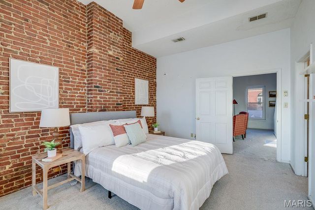 1021 Lafayette Avenue, St Louis, MO 63104