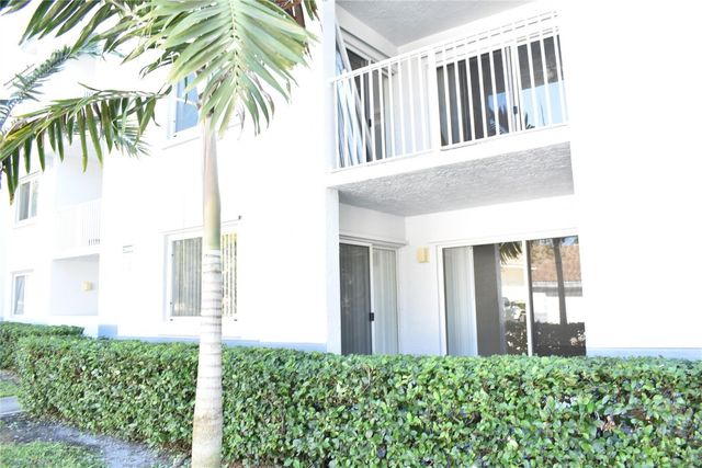 2600 S University Drive 111, Davie, FL 33328