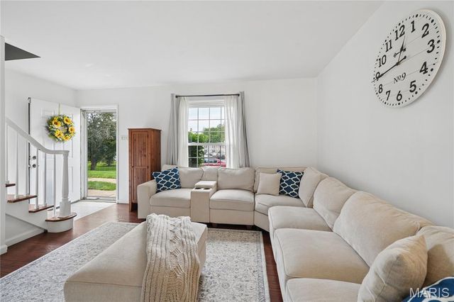 4020 Paule Avenue, St Louis, MO 63125