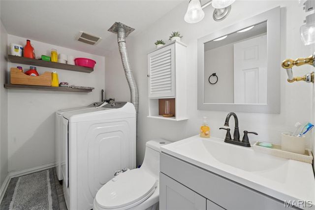 4020 Paule Avenue, St Louis, MO 63125