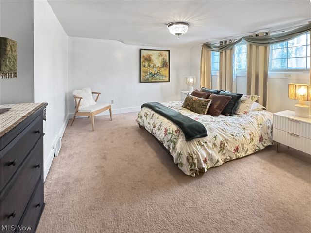 7374 Youngstown Pittsburgh Road, Poland, OH 44514