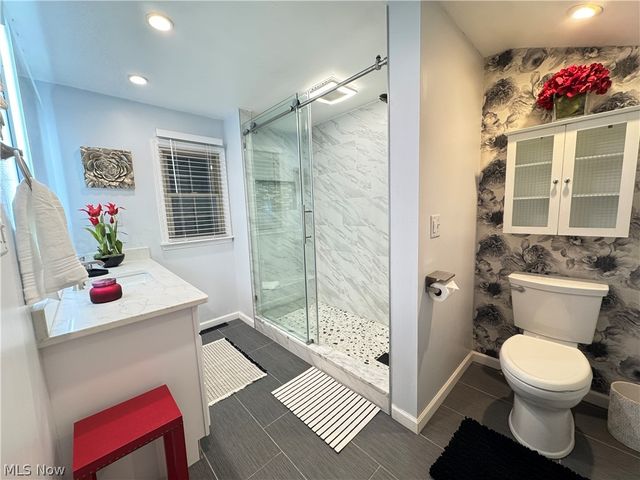 7374 Youngstown Pittsburgh Road, Poland, OH 44514