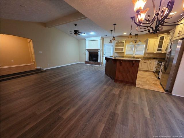 399 Admiral Drive, Fayetteville, NC 28303