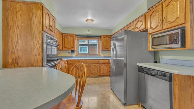 633 S 27th STREET, Sheboygan, WI 53081