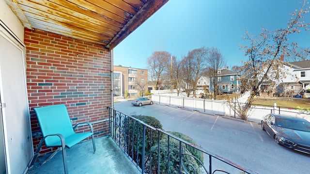 175 W. Wyoming Ave. 38, Melrose, MA 02176