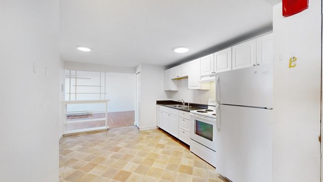 175 W. Wyoming Ave. 38, Melrose, MA 02176