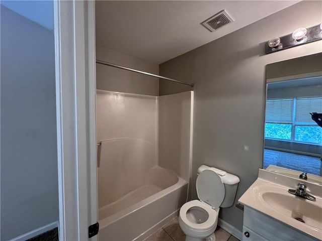 490 Barnett Shoals Road 920, Athens, GA 30605