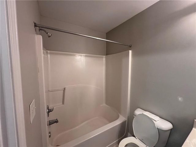 490 Barnett Shoals Road 920, Athens, GA 30605