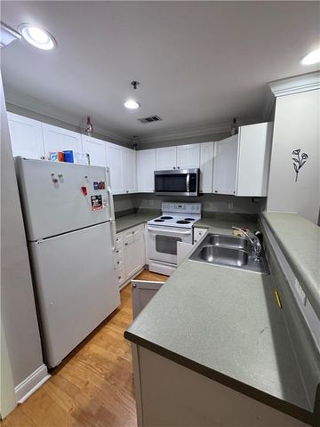 490 Barnett Shoals Road 920, Athens, GA 30605