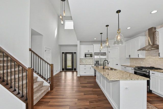 2009 Paris LANE, Cottage Grove, WI 53527