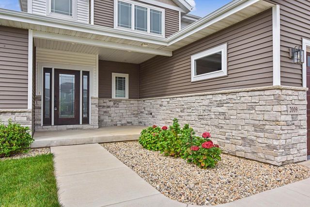 2009 Paris LANE, Cottage Grove, WI 53527