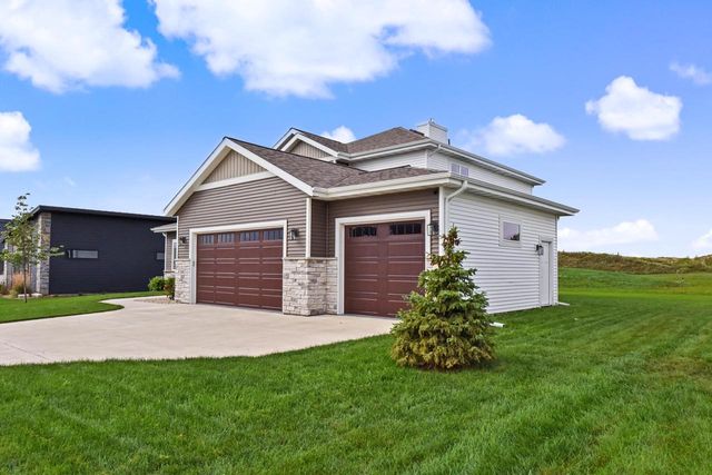 2009 Paris LANE, Cottage Grove, WI 53527