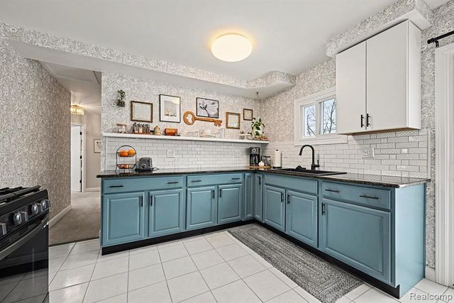 33422 Florence Street, Garden City, MI 48135