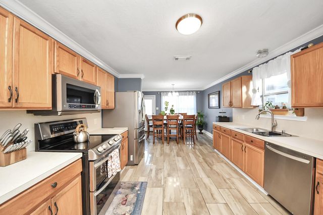 13019 Lindenloch Lane, Houston, TX 77085