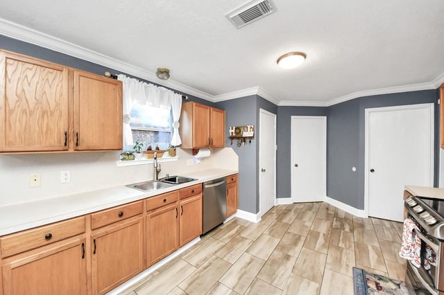 13019 Lindenloch Lane, Houston, TX 77085