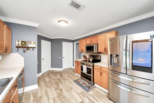 13019 Lindenloch Lane, Houston, TX 77085