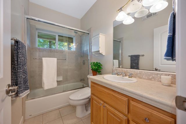 20312 Wolf Creek Rd, Grass Valley, CA 95949