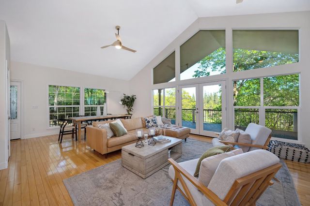 20312 Wolf Creek Rd, Grass Valley, CA 95949