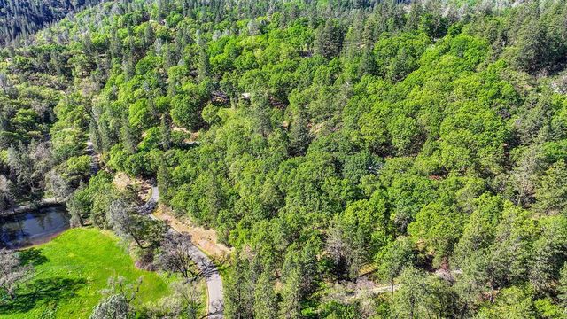 20312 Wolf Creek Rd, Grass Valley, CA 95949