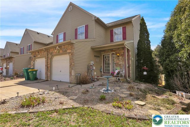 1560 Pinewind Drive, Lower Macungie Twp, PA 18011