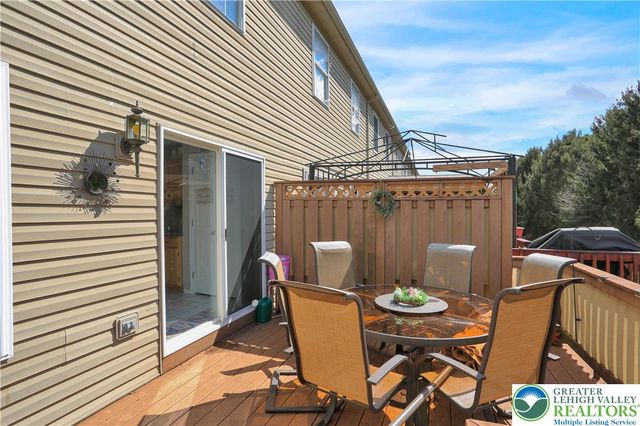 1560 Pinewind Drive, Lower Macungie Twp, PA 18011