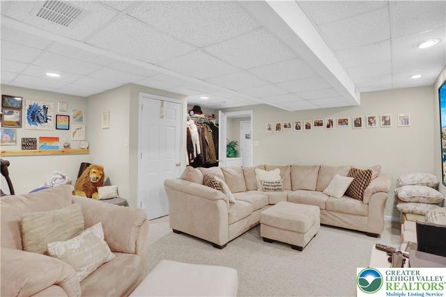 1560 Pinewind Drive, Lower Macungie Twp, PA 18011