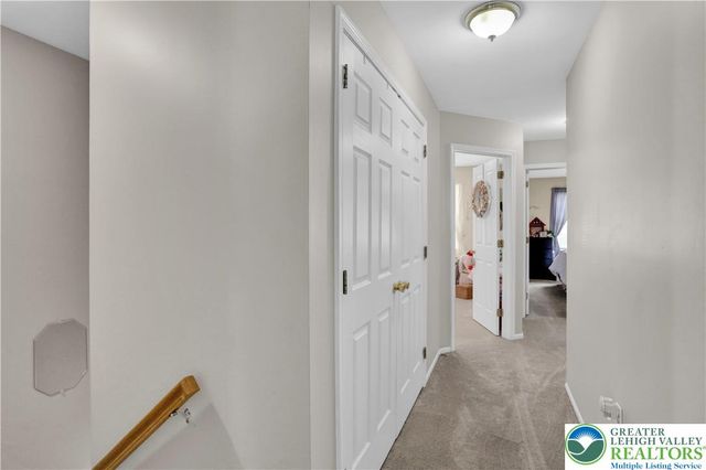 1560 Pinewind Drive, Lower Macungie Twp, PA 18011