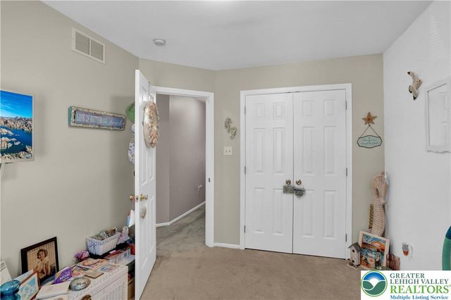 1560 Pinewind Drive, Lower Macungie Twp, PA 18011