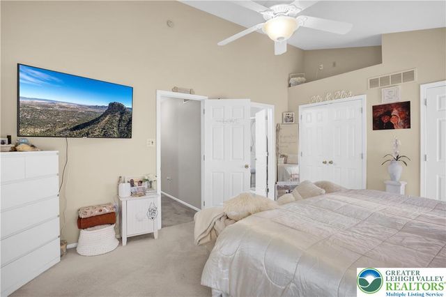 1560 Pinewind Drive, Lower Macungie Twp, PA 18011