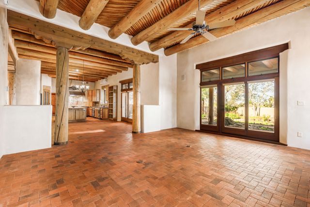 10 Antigua Road, Santa Fe, NM 87508
