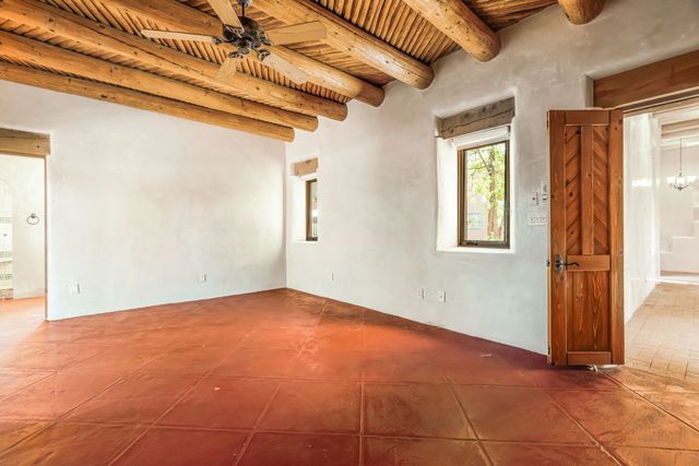10 Antigua Road, Santa Fe, NM 87508