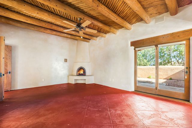 10 Antigua Road, Santa Fe, NM 87508